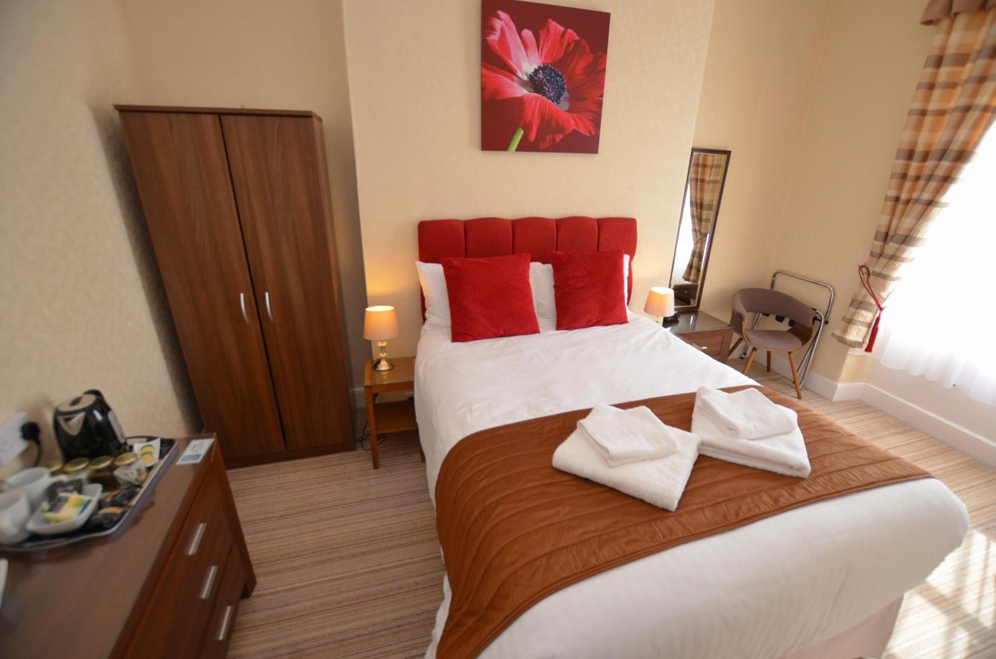 St. Hilary Guest House Llandudno Habitación foto