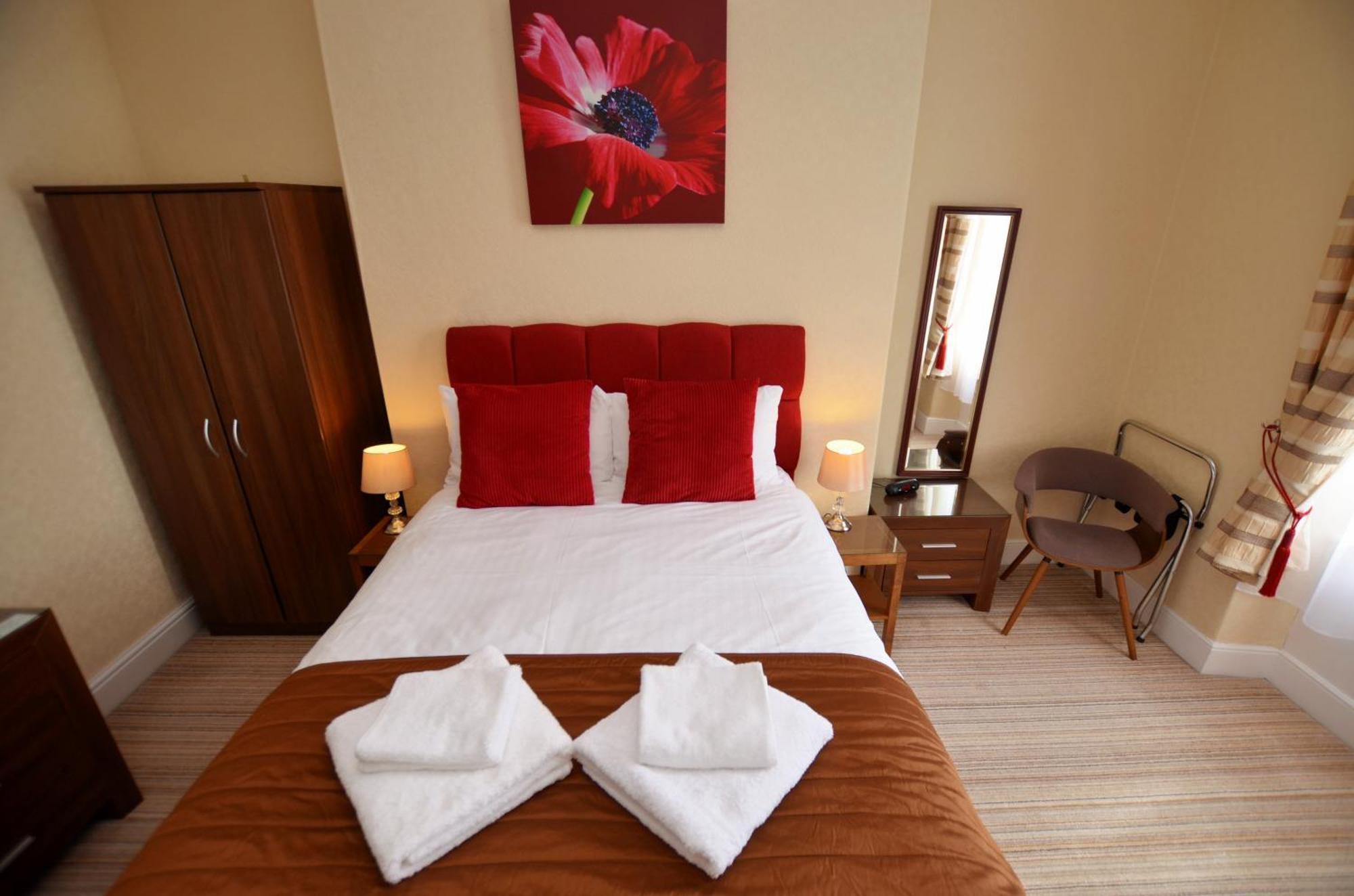 St. Hilary Guest House Llandudno Habitación foto