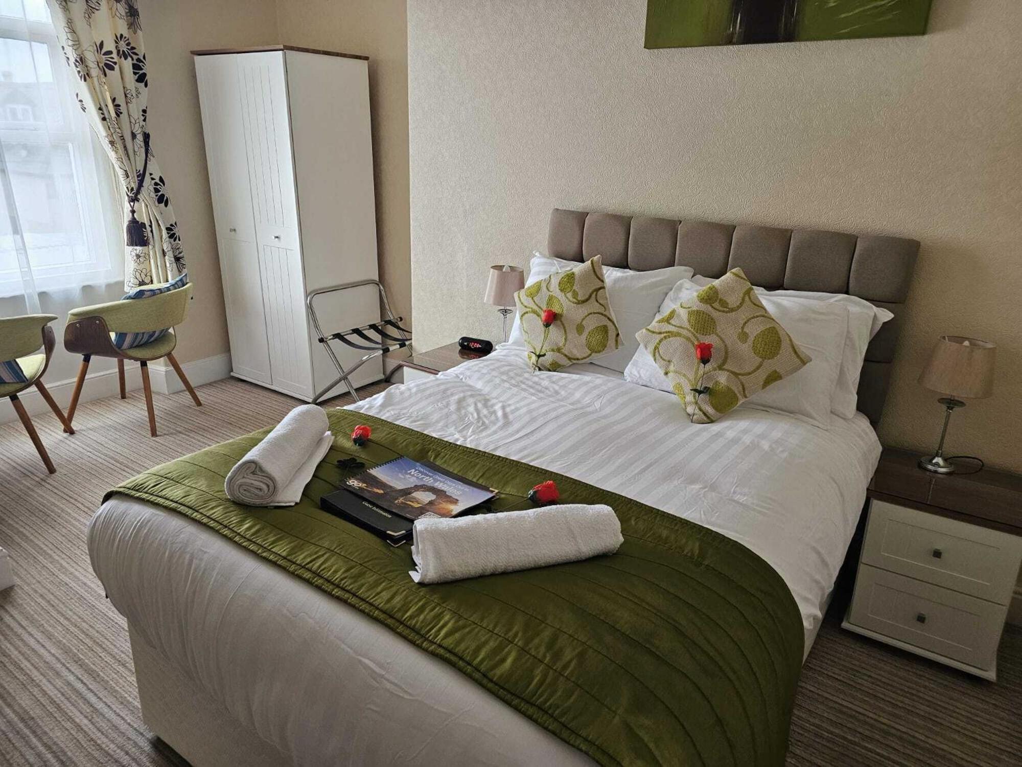 St. Hilary Guest House Llandudno Habitación foto